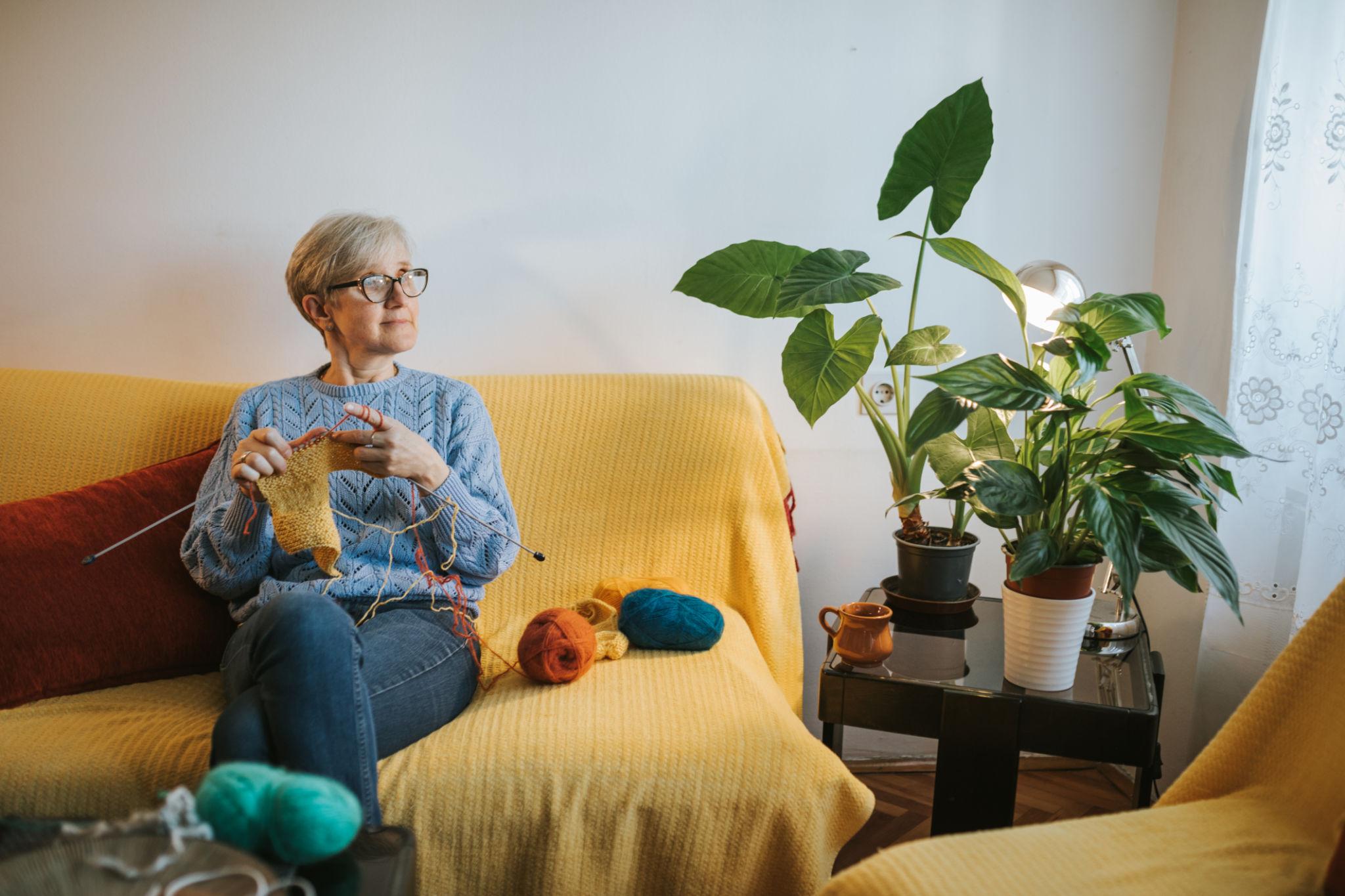 Quiet crafts activities